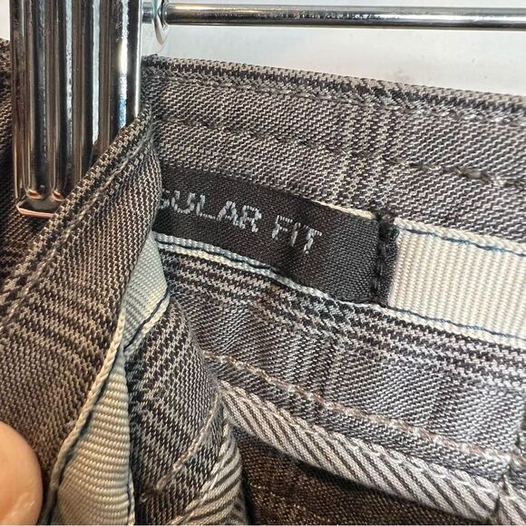 Boss plaid straight leg regular fit slacks 40X30 - Picture 6 of 10